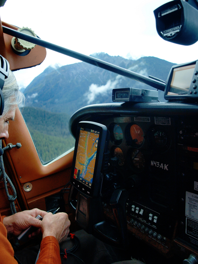 Illustration for article titled Flying Over Alaska's Glaciers With A Le Mans Racer At The Helm